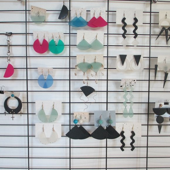 PRE-CUT ACRYLIC SHAPES FOR JEWELRY & CRAFTS. - Picture 4 of 4